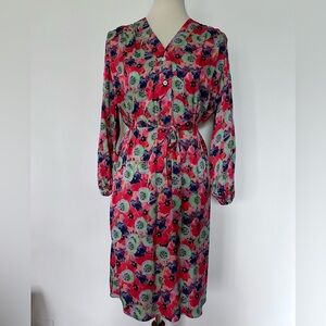 NWT 100% silk Tucker Floral V-Neck Dress w/buttons down front